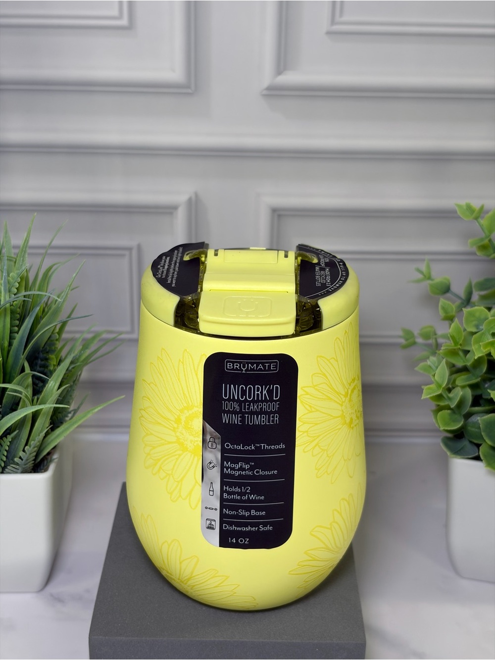 Brumate Citrus Daisy Uncork’d BNWT